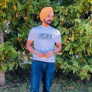 Meet your Posher, Paramvir